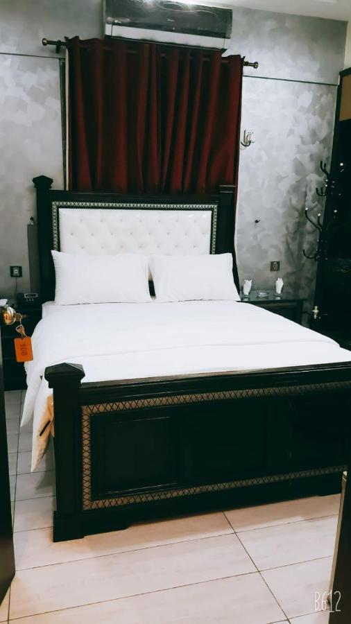 Elet Business Hotel Karáčí Exteriér fotografie